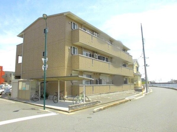 エミナンスの物件外観写真